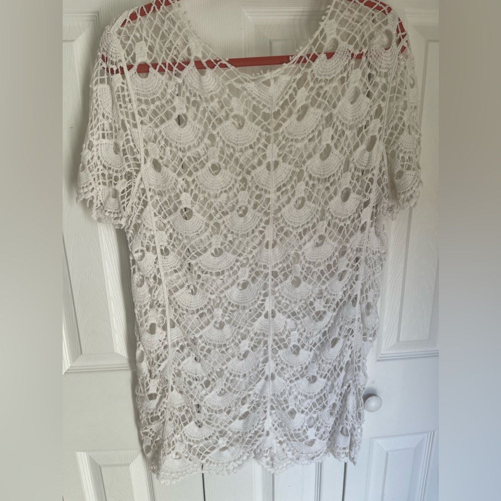 Lady’s lace top